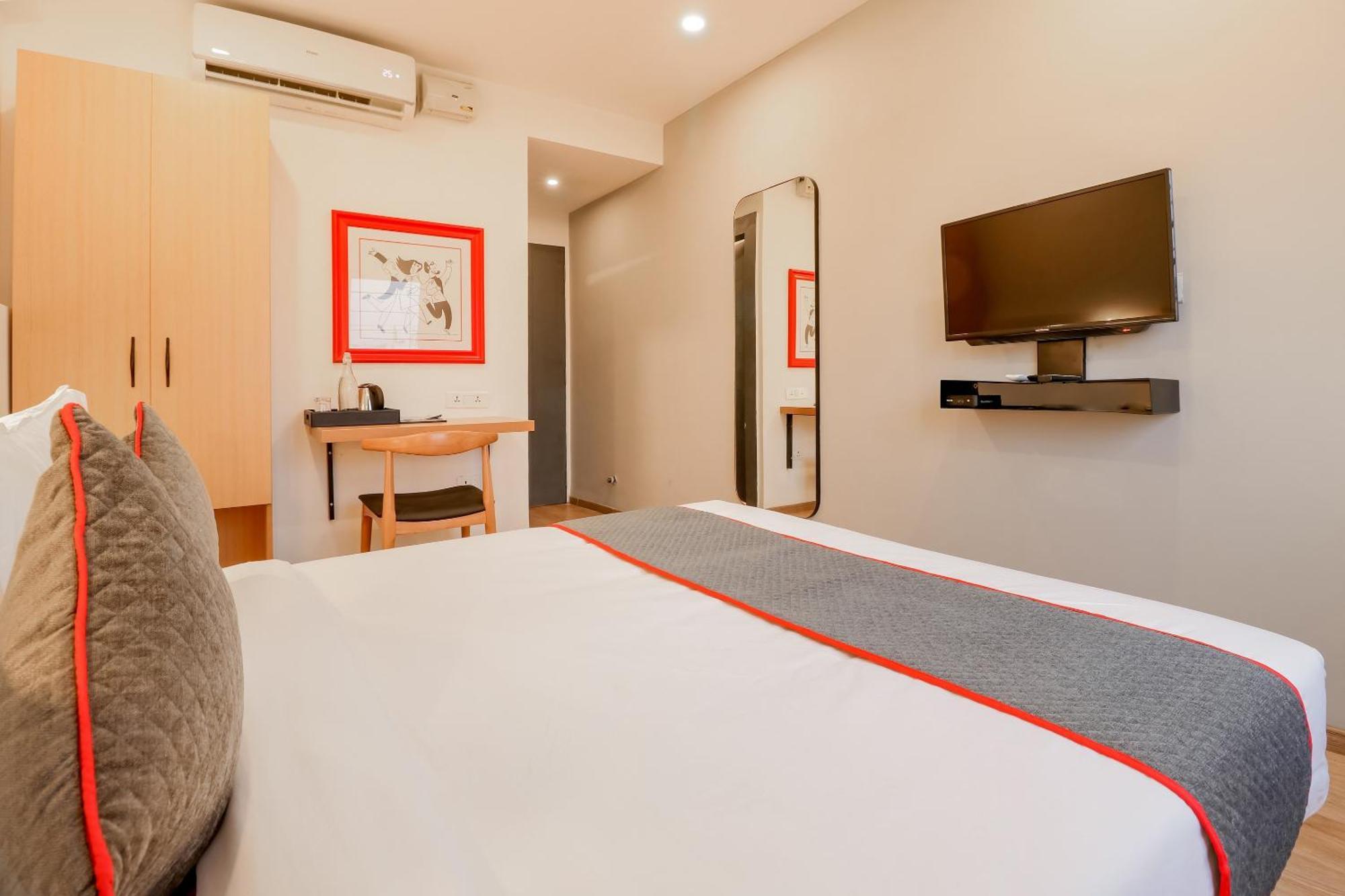 Super Townhouse The Landmark Indore Extérieur photo