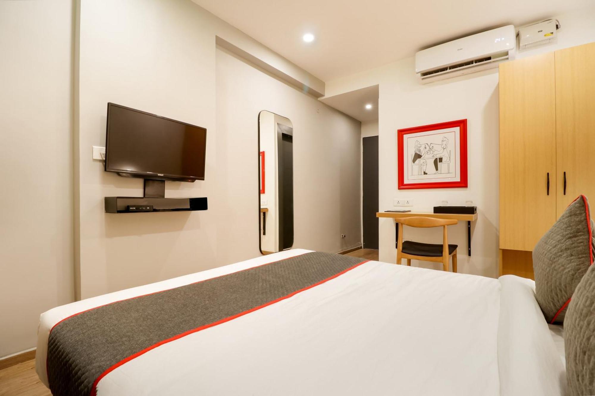 Super Townhouse The Landmark Indore Extérieur photo
