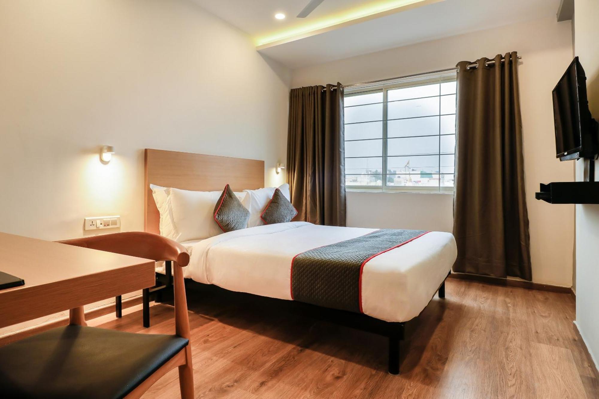 Super Townhouse The Landmark Indore Extérieur photo