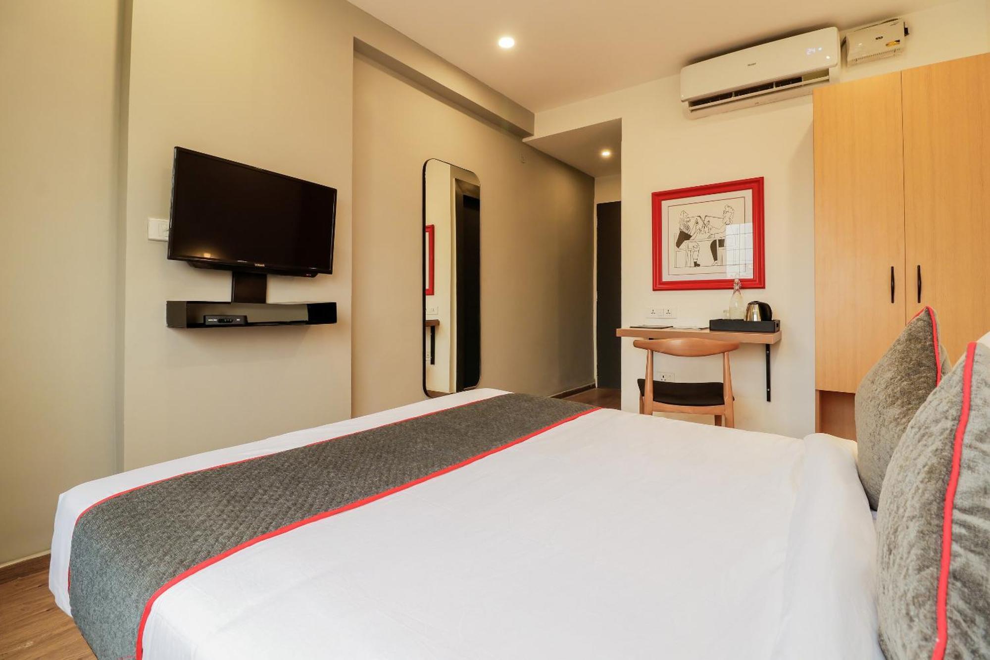 Super Townhouse The Landmark Indore Extérieur photo